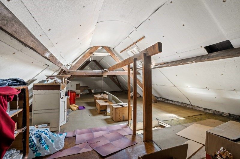 Ruime woning met veel potentieel – 4 slpks, tuin & garage foto 12