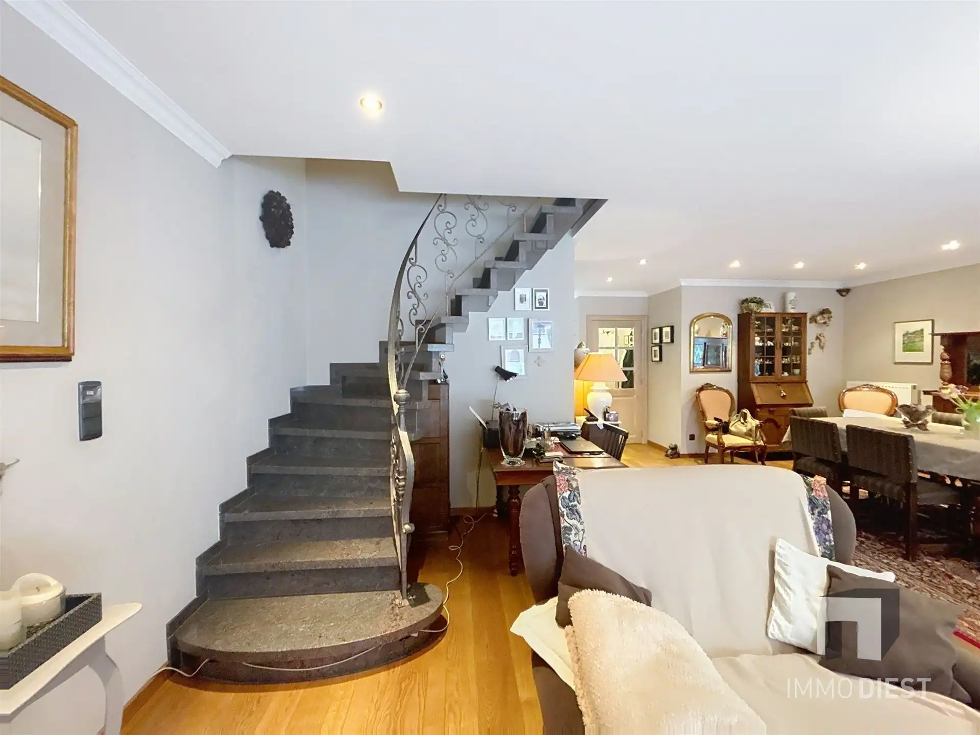 Duplex 176m2 - 3 slaapkamers - garagebox foto 14