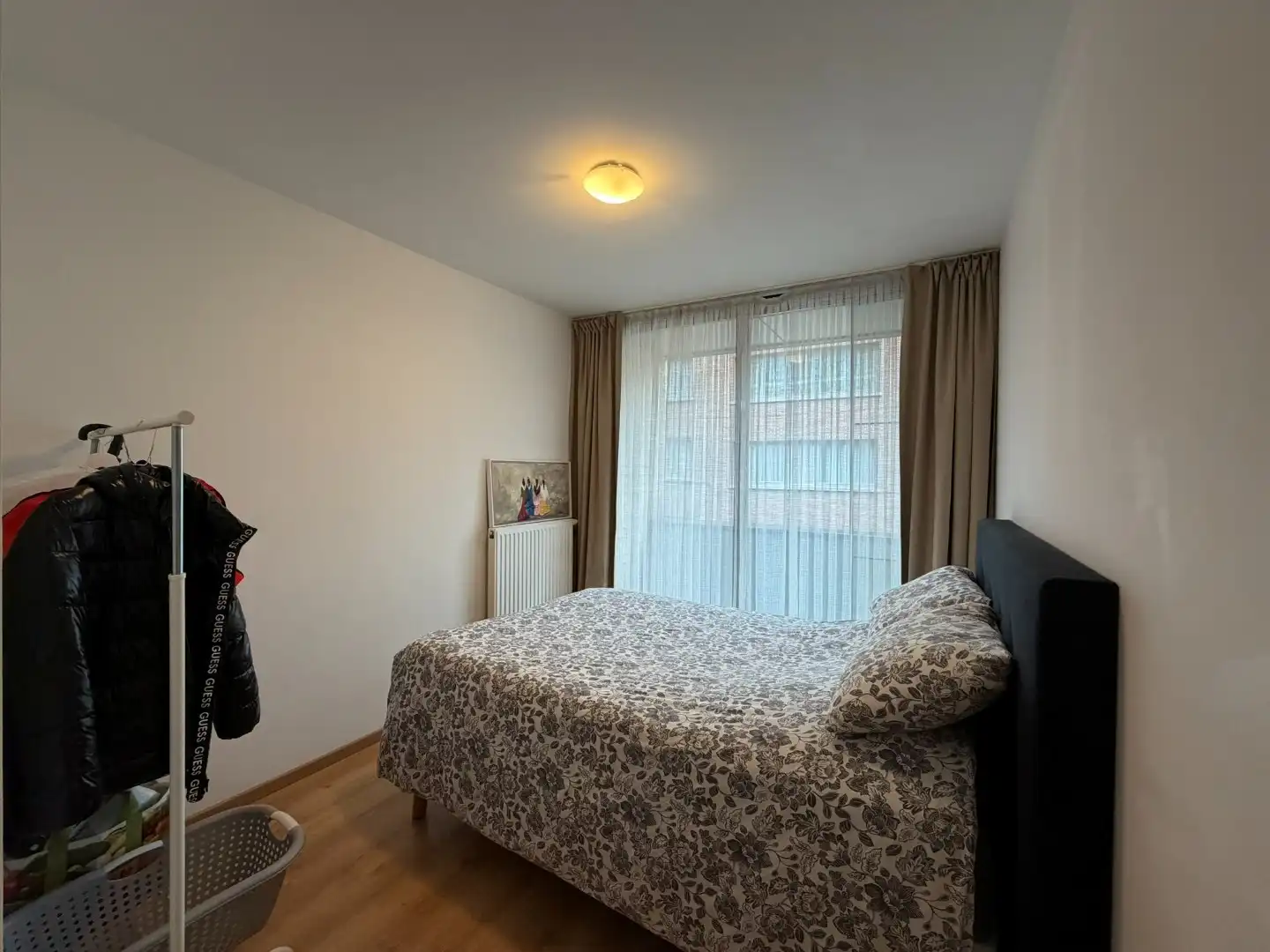 Ruim appartement met twee slaapkamers nabij centrum Halle foto 7