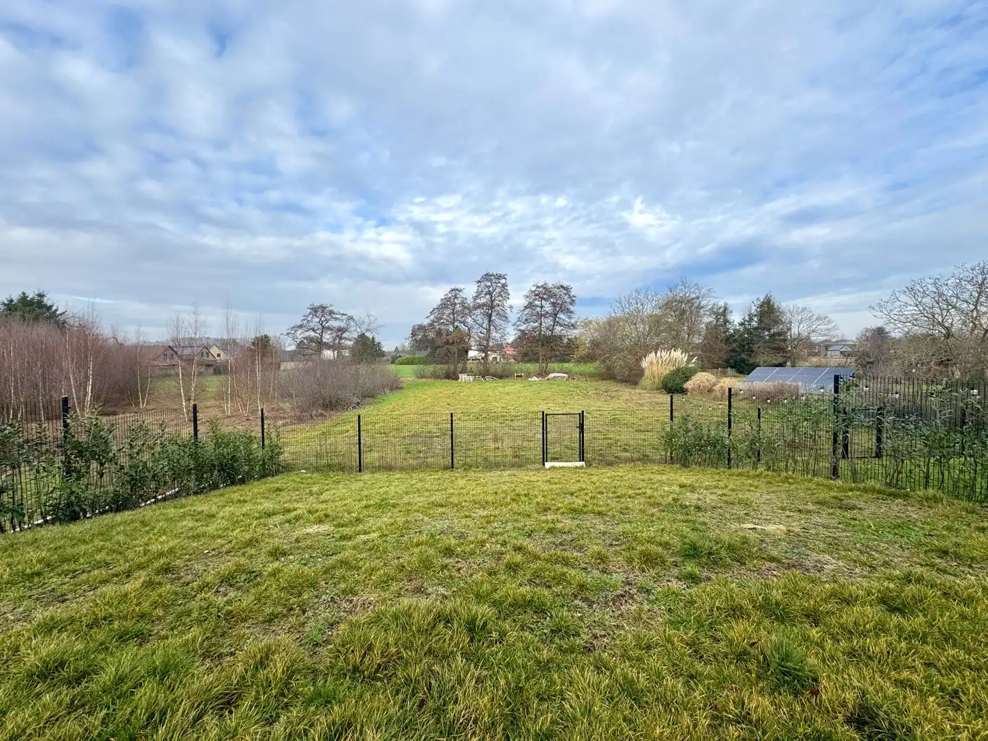 Luxe gelijkvloers appartement met 2 slaapkamers én tuin te huur foto 17