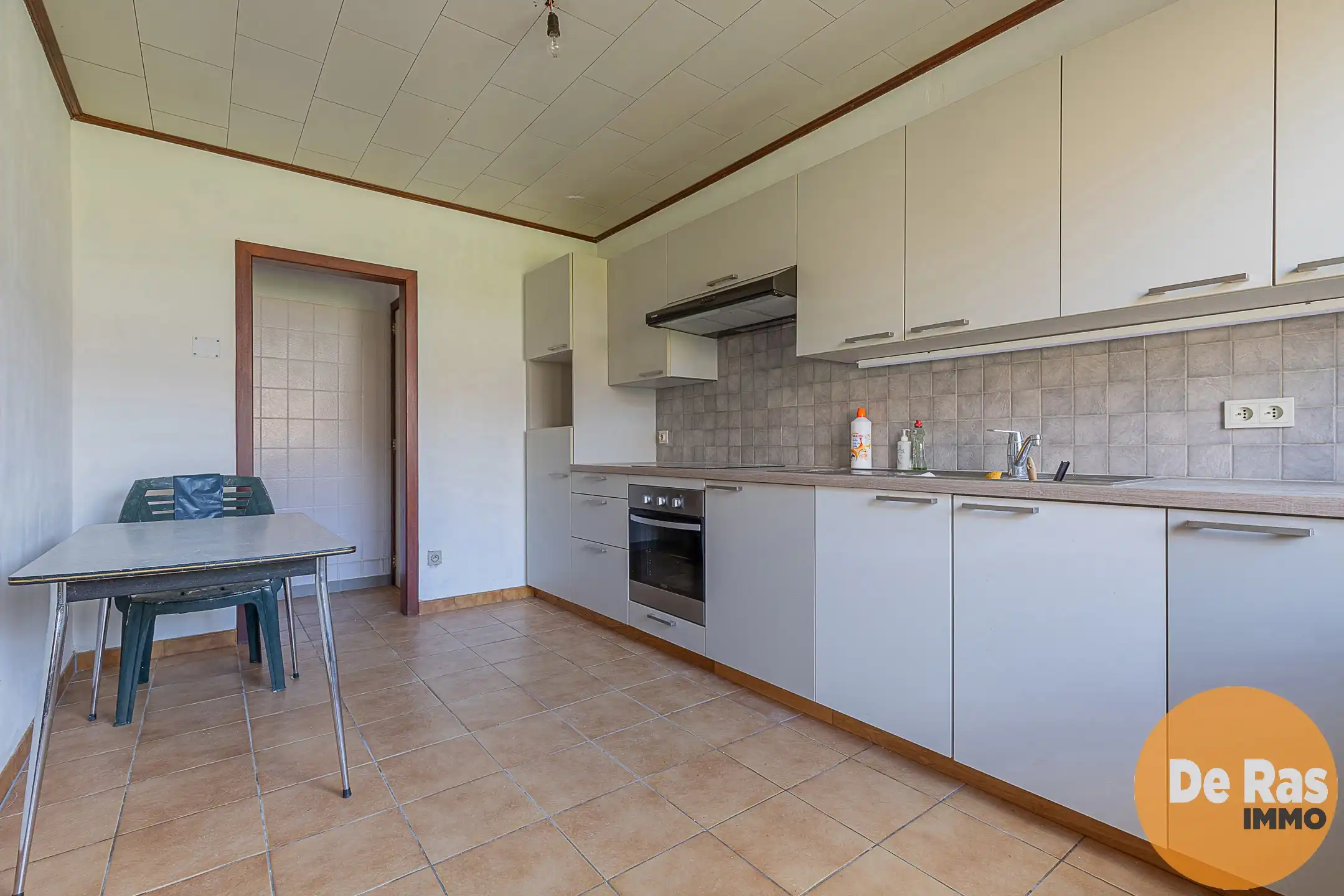 WICHELEN - Centraal gelegen halfopen bebouwing met 4 slpk.  foto 7