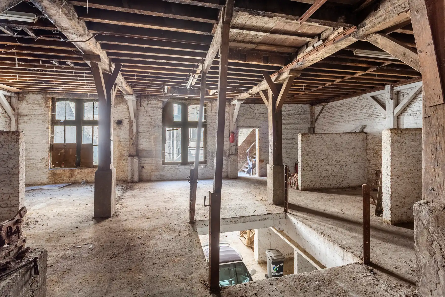 Te renoveren dubbele herenwoning met magazijn op 't Zuid foto 10