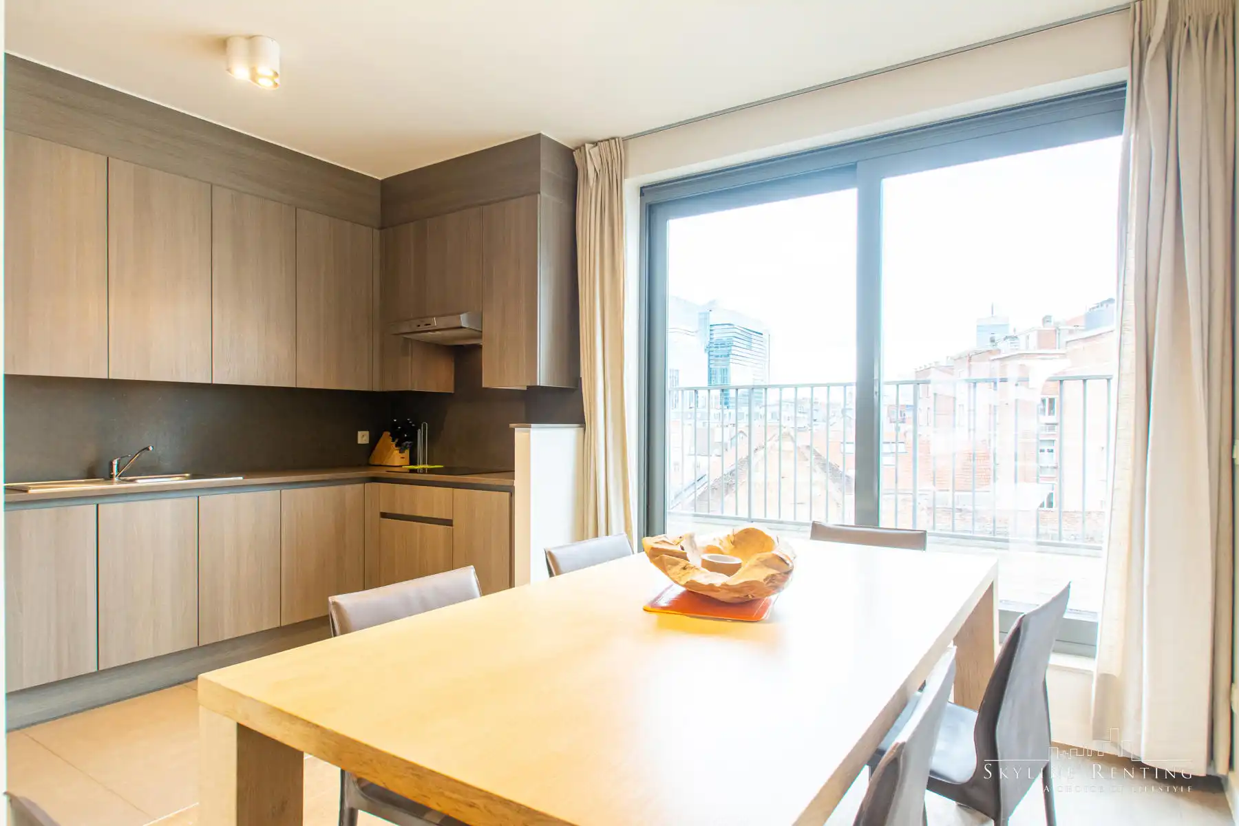 Mooi gemeubeld 2-kamer app. met prachtige TERRASSEN foto 6