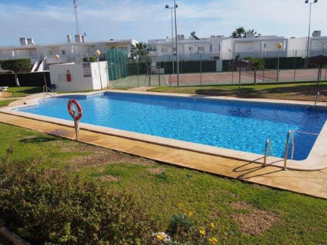 Instapklare woning op 200m van het strand foto 42