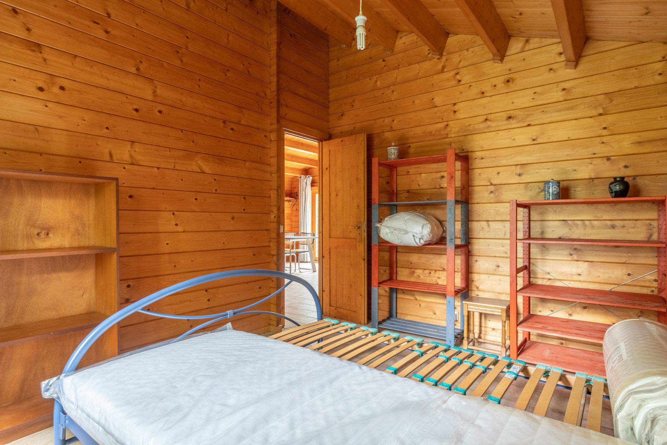 Chalet met 2 slaapkamers op 1.800 m² in Vlimmeren. foto 8