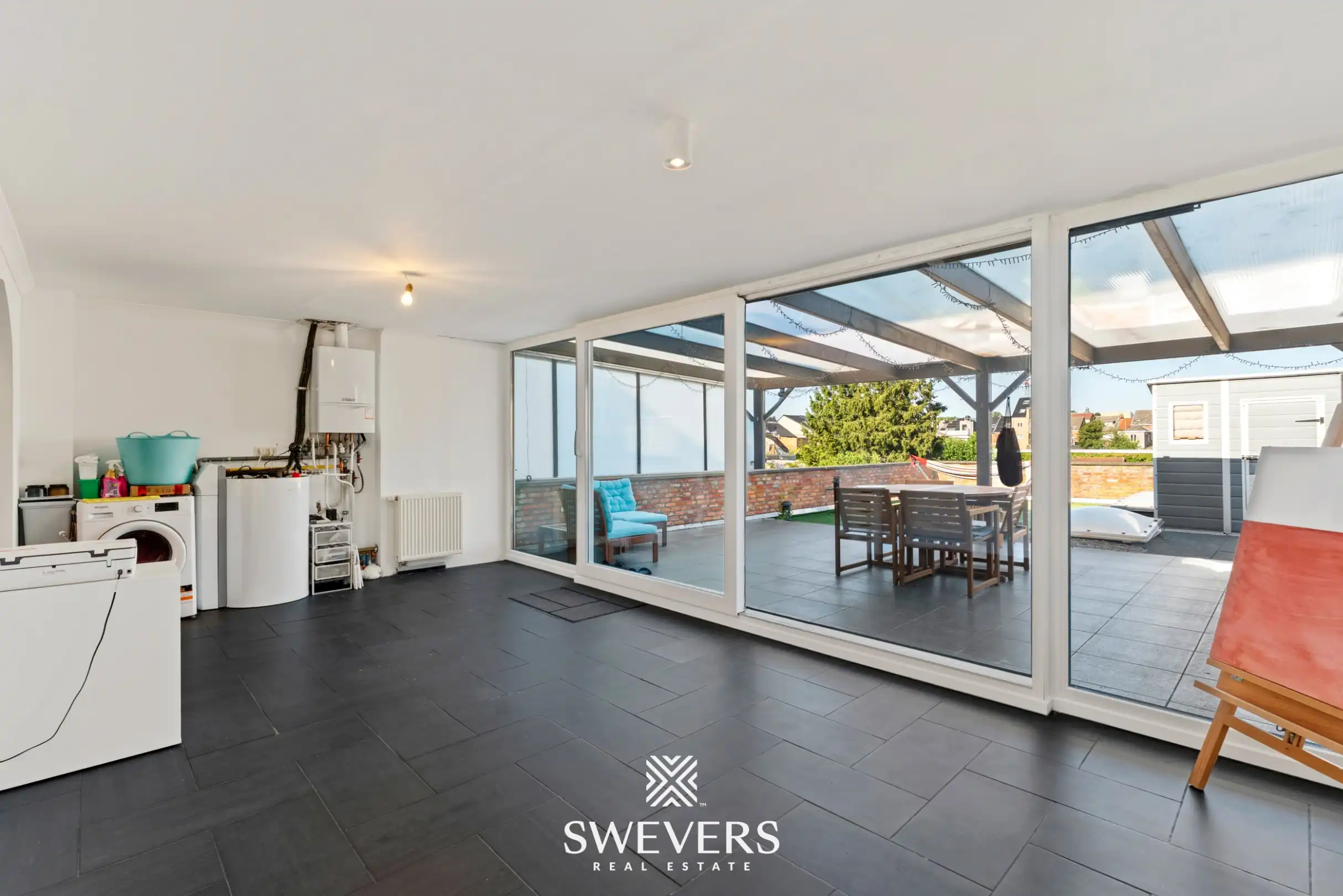 Instapklaar duplex-appartement met 3 slaapkamers en groot terras foto 12