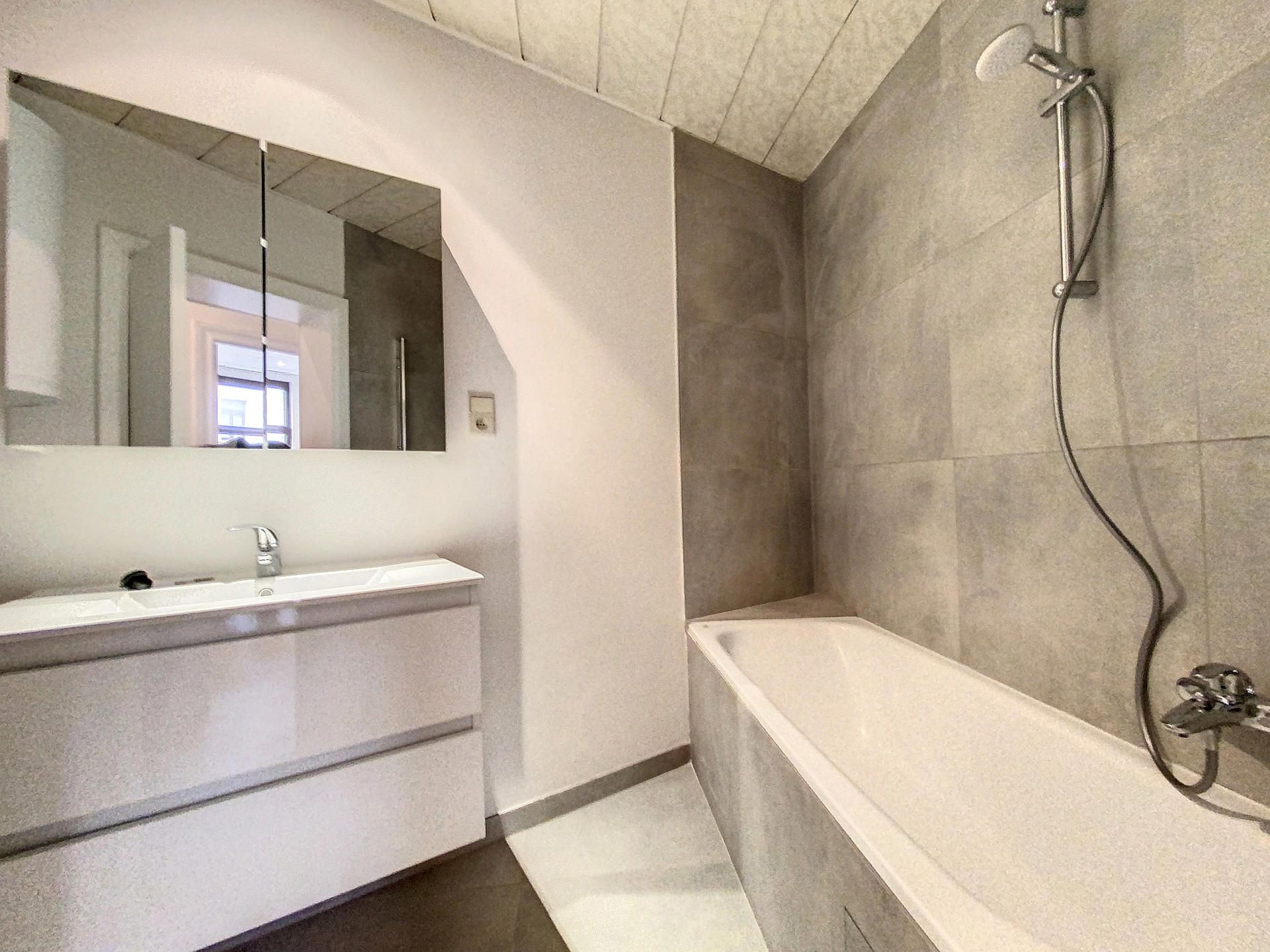 Appartement te huur foto 9