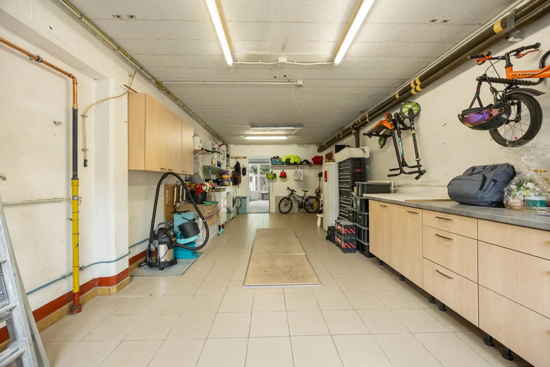 Bel‑étage met 3 slaapkamers nabij centrum van Stabroek foto 4