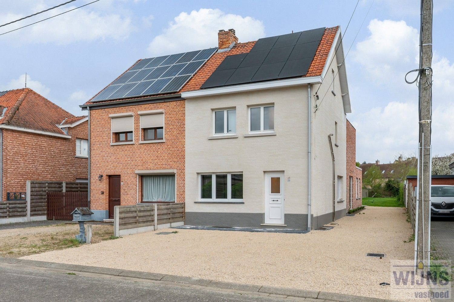 Prachtig gerenoveerde woning met 3 slpkm foto 3