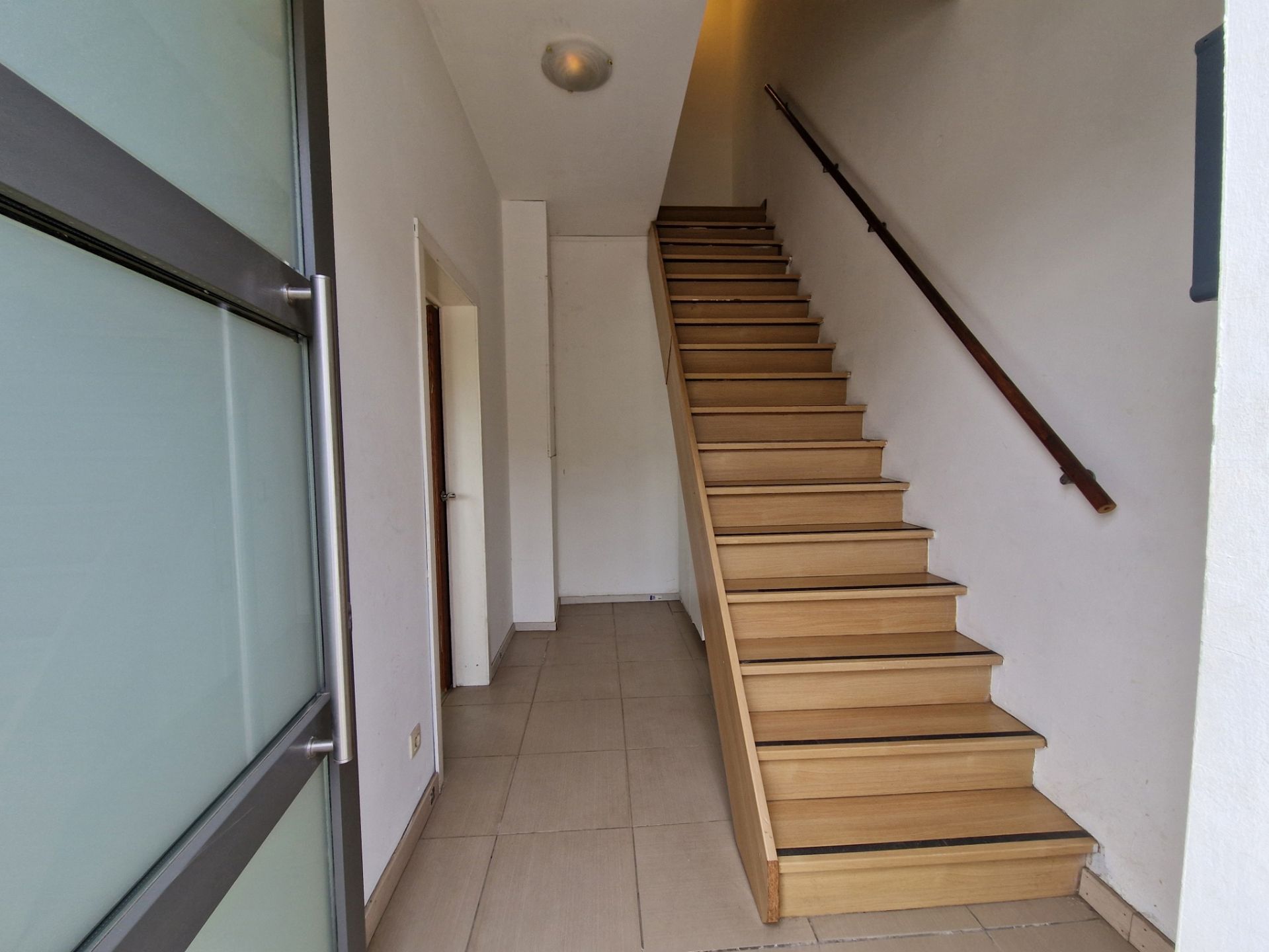 Woning met 3 slaapkamers en garage foto 2