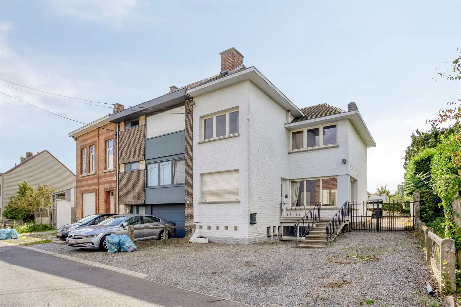 Drie-gevelwoning te Halle foto 28