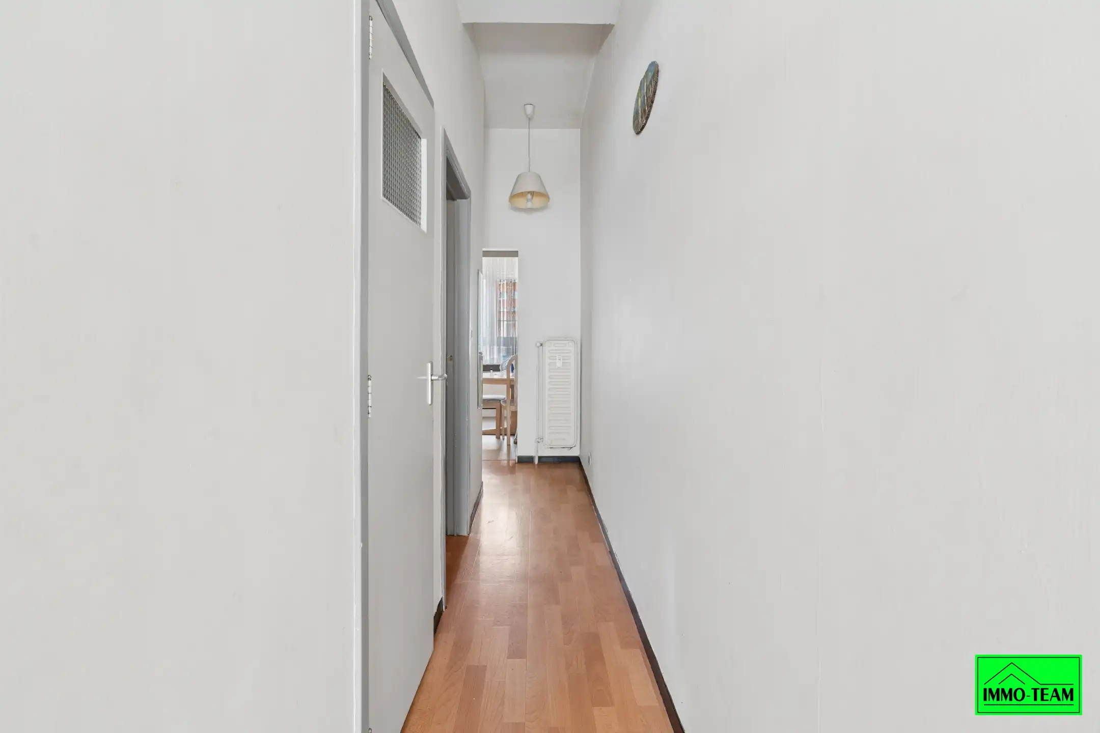 Gelijkvloerse studio foto 11