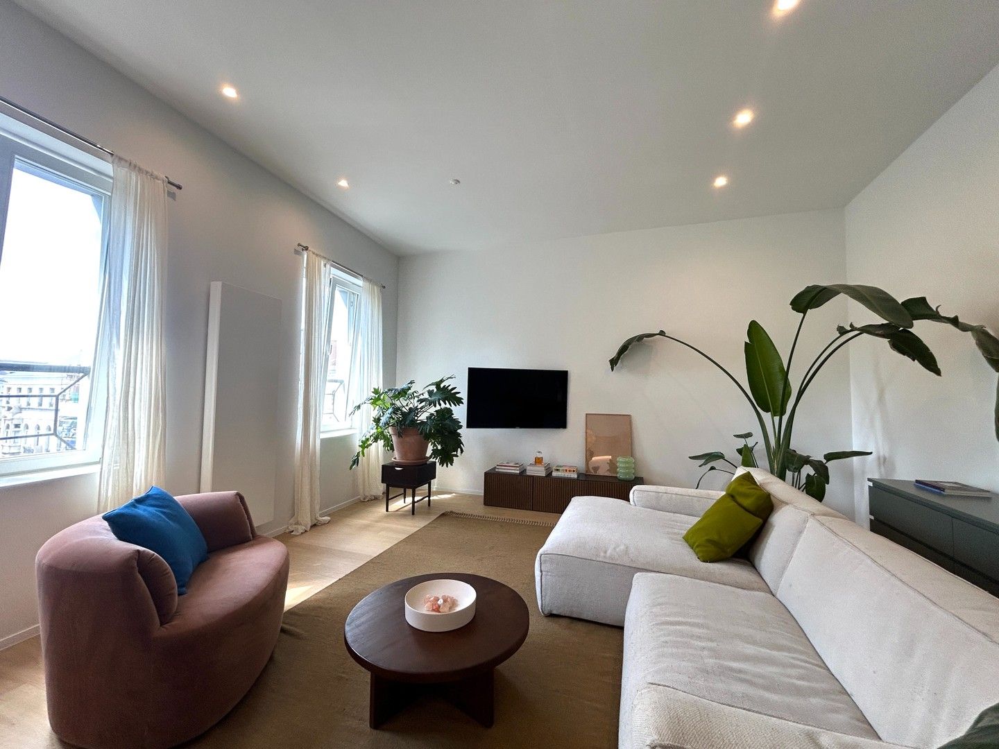 Magnifiek één-slaapkamer appartement op toplocatie te Gent! foto 3