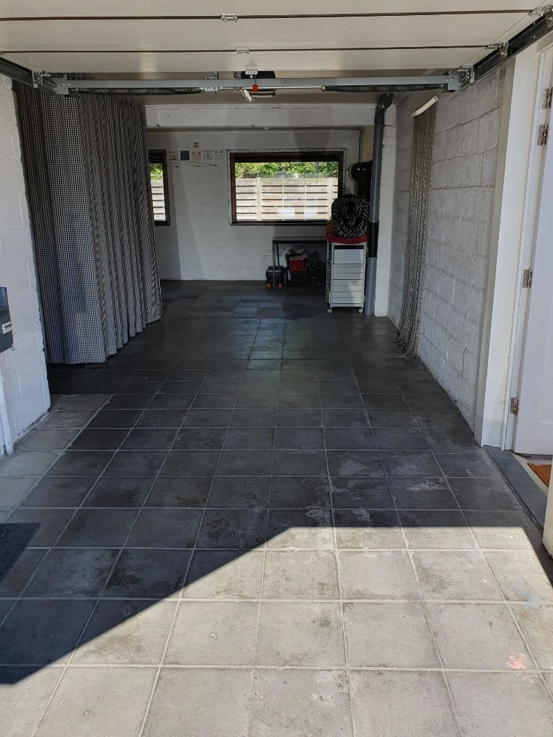 Rustig gelegen, halfopen woning met 3 slpks, tuin en ruime garage op wandelafstand van de Leie en de Zavelput. Energielabel D, zonnepanelen... foto 10