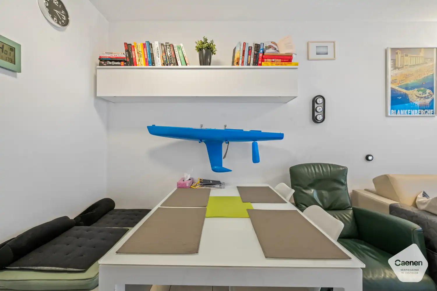 Instapklare studio met prachtig frontaal zeezicht foto 6