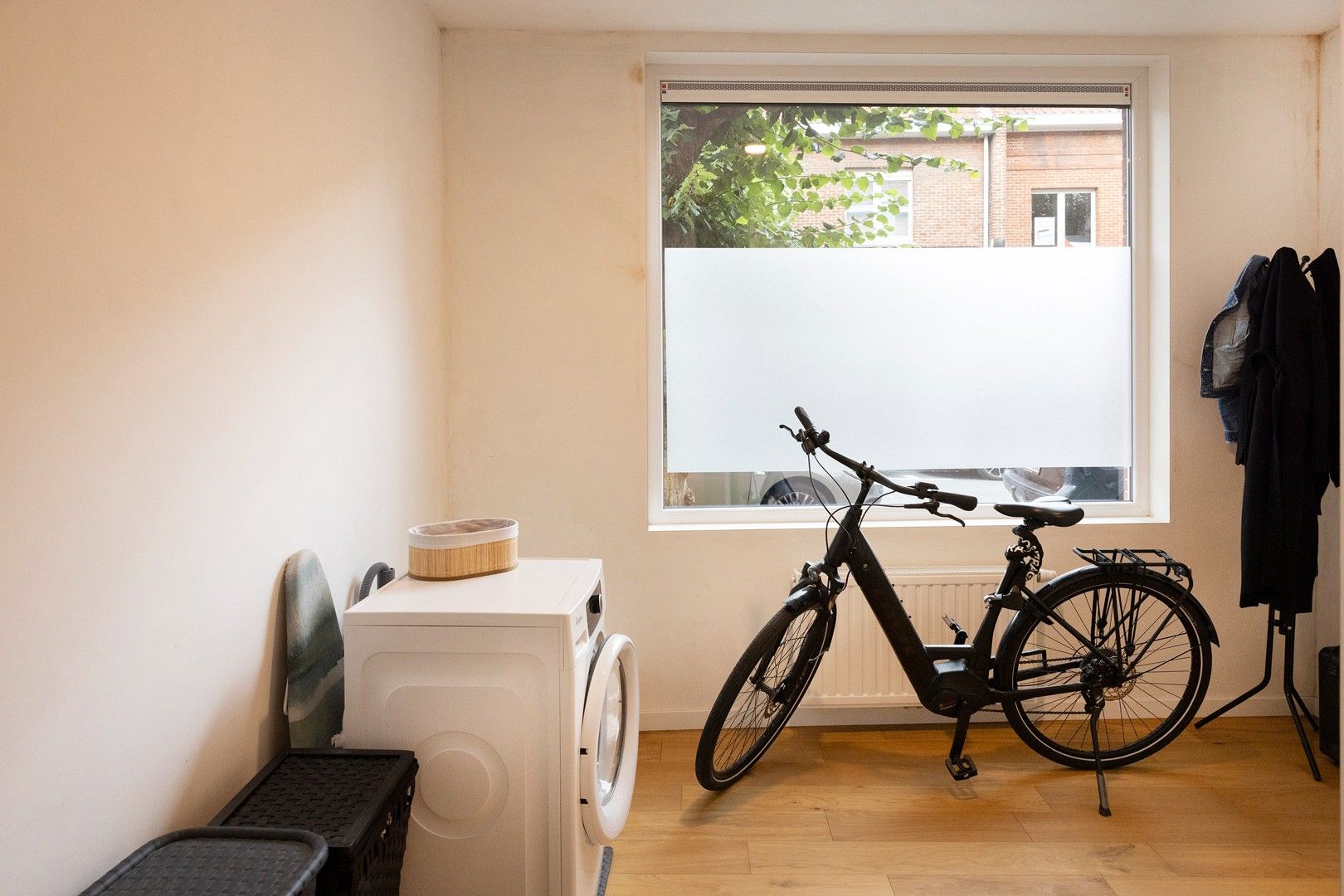 Zeer goed gelegen gerenoveerde woning met tuin. foto 6