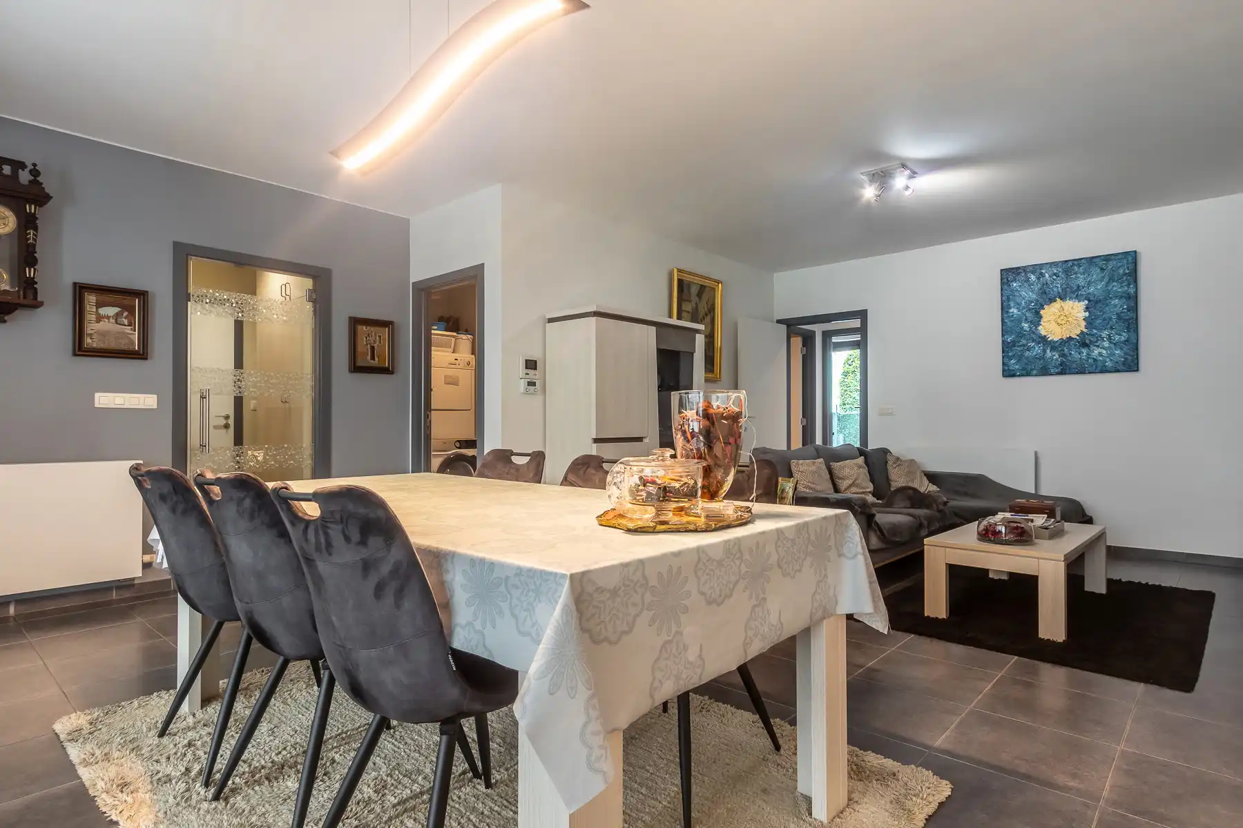 Gelijkvloersappartement met 2 slaapkamers en autostaanplaats foto 14