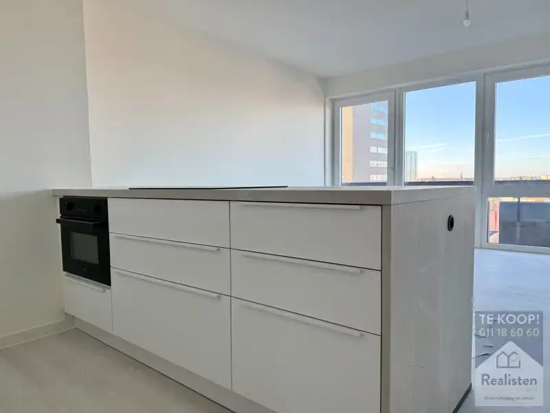 Totaal vernieuwd 2 slaapkamerappartement in hartje Hasselt foto 21