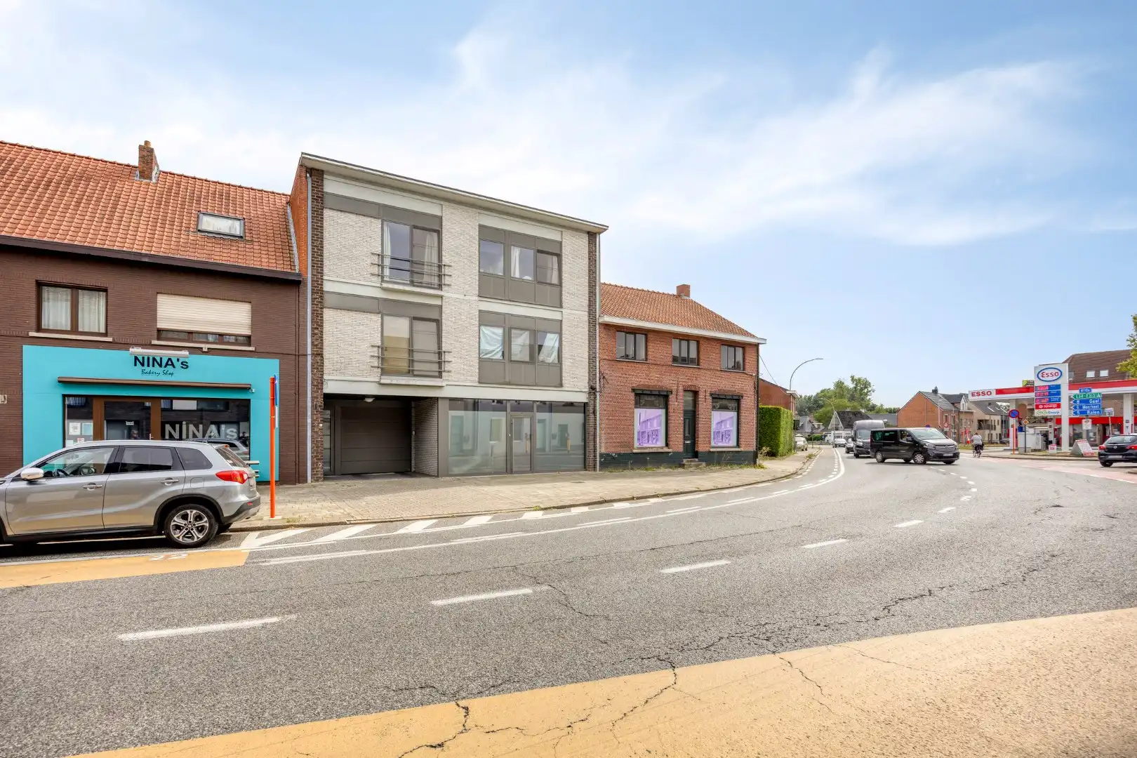Unieke opbrengsteigendom met commercieel gedeelte en 2 ruime appartementen !  foto 38
