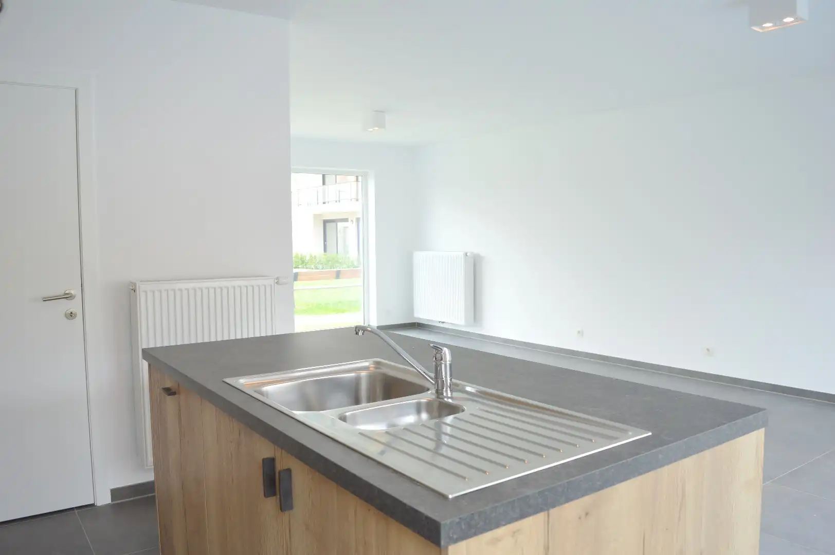 Prachtige gezinswoning met 3 slaapkamers en vlotte bereikbaarheid te Deerlijk foto 6