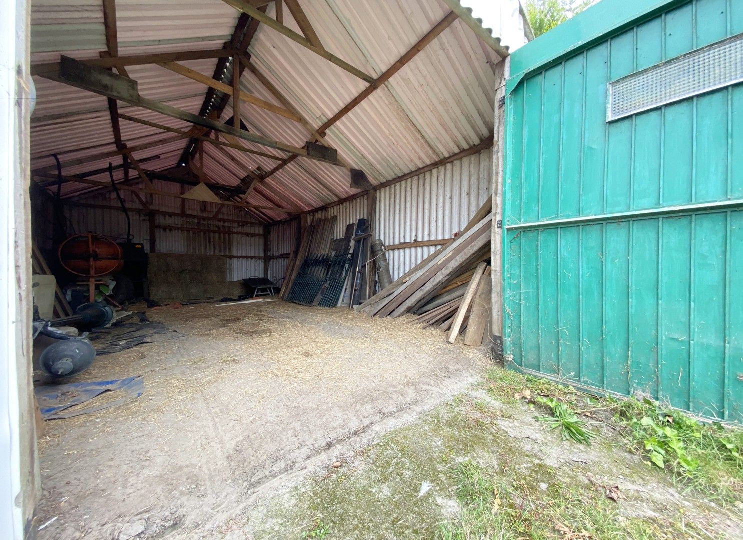 Landelijke woning met paardenweide nabij Nederlandse grens foto 26