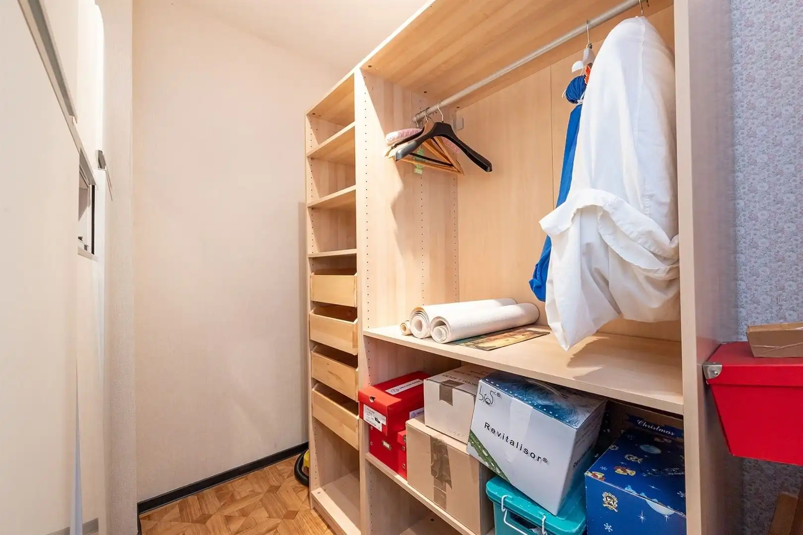 Verzorgd appartement met zonneterras en parking  nabij Boekenbergpark foto 18