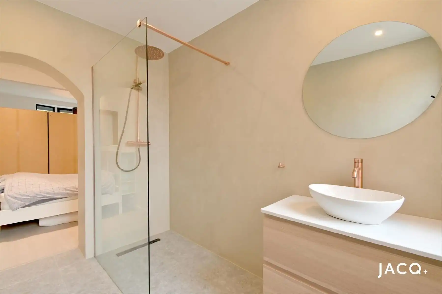 Karaktervolle, volledig gerenoveerde woning te Deurne ! foto 15