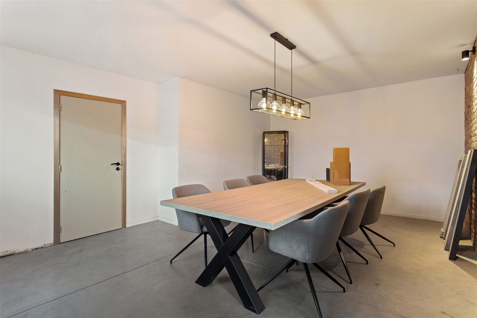 KMO-UNIT VAN 207 M2 MET BUREEL VAN 35M2 OP UITERST CENTRALE EN SNEL TOEGANKELIJKE LOCATIE TE HAM foto 20