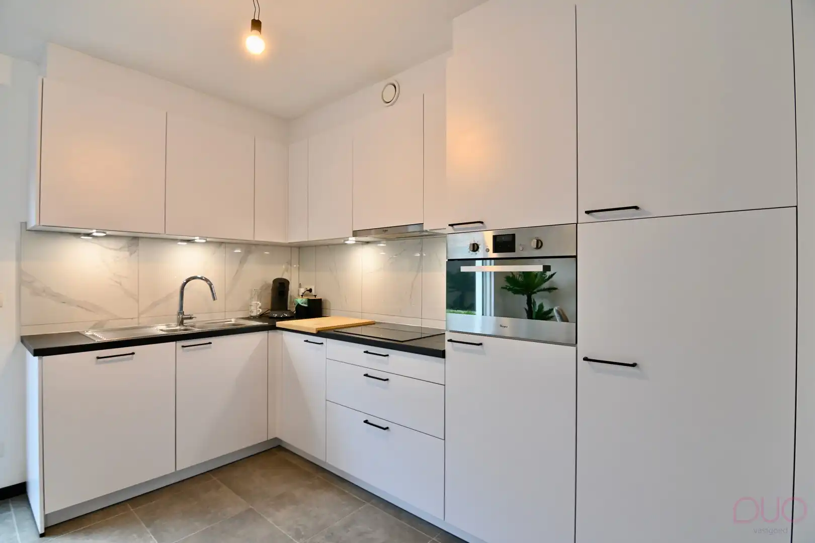 Moderne halfopen gezinswoning. foto 9