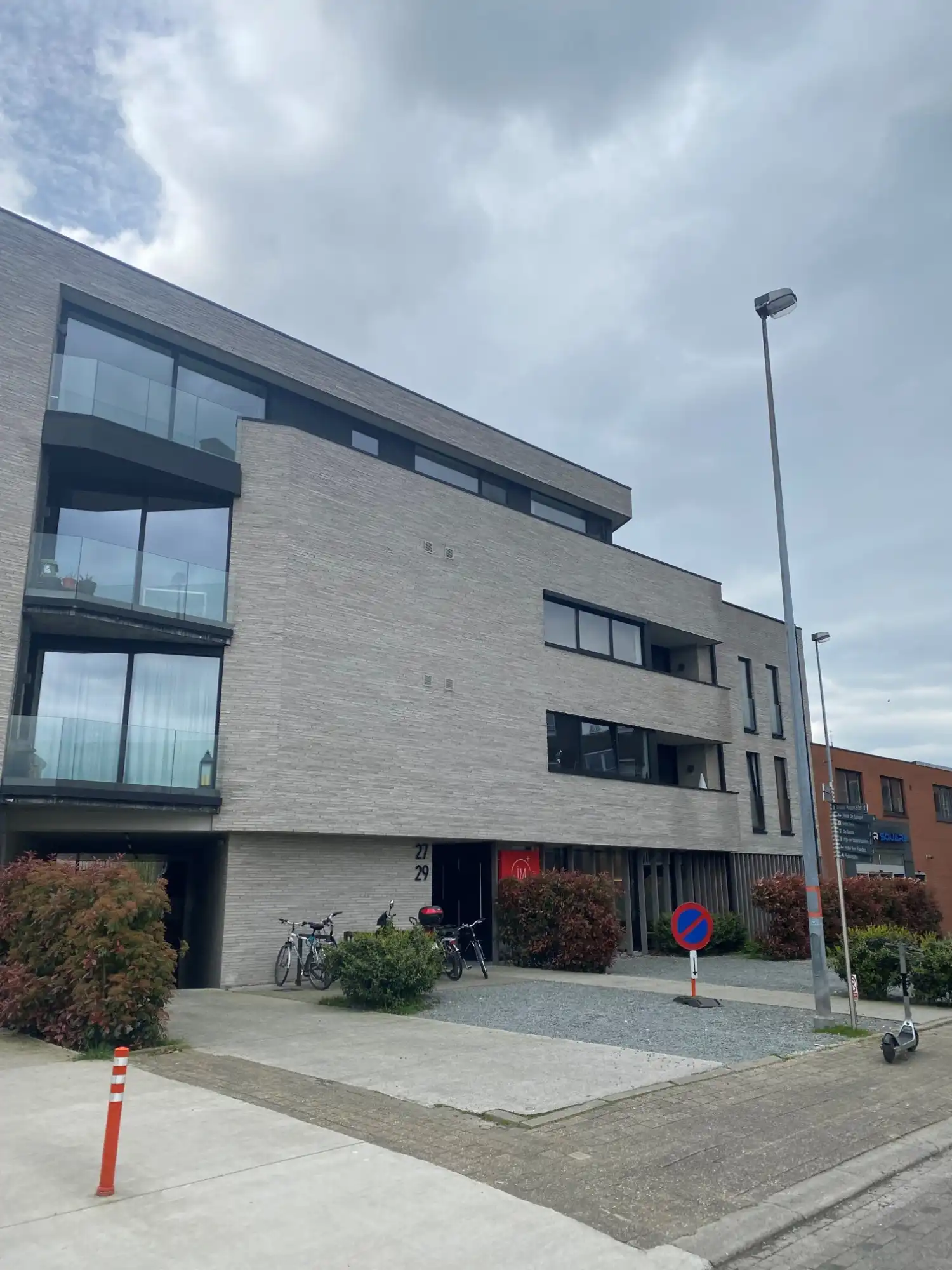 Centraal gelegen ondergrondse autostaanplaats foto 5