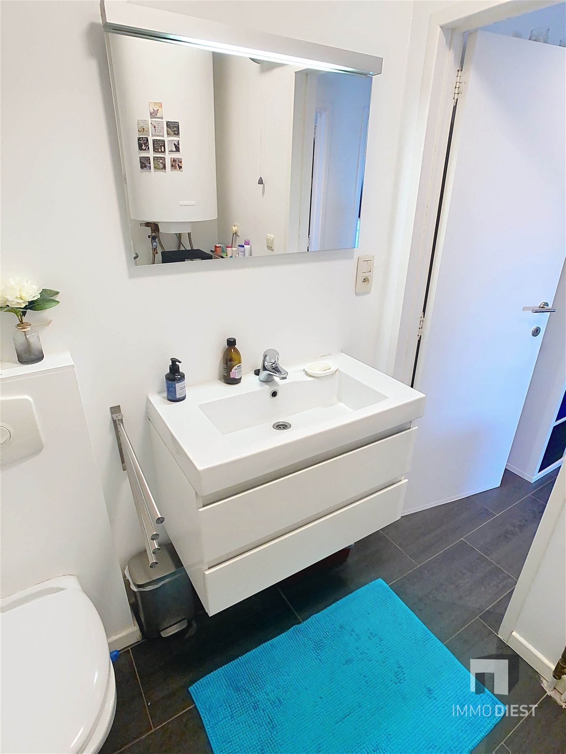 Trendy dakappartement met 2 slaapkamers foto 23