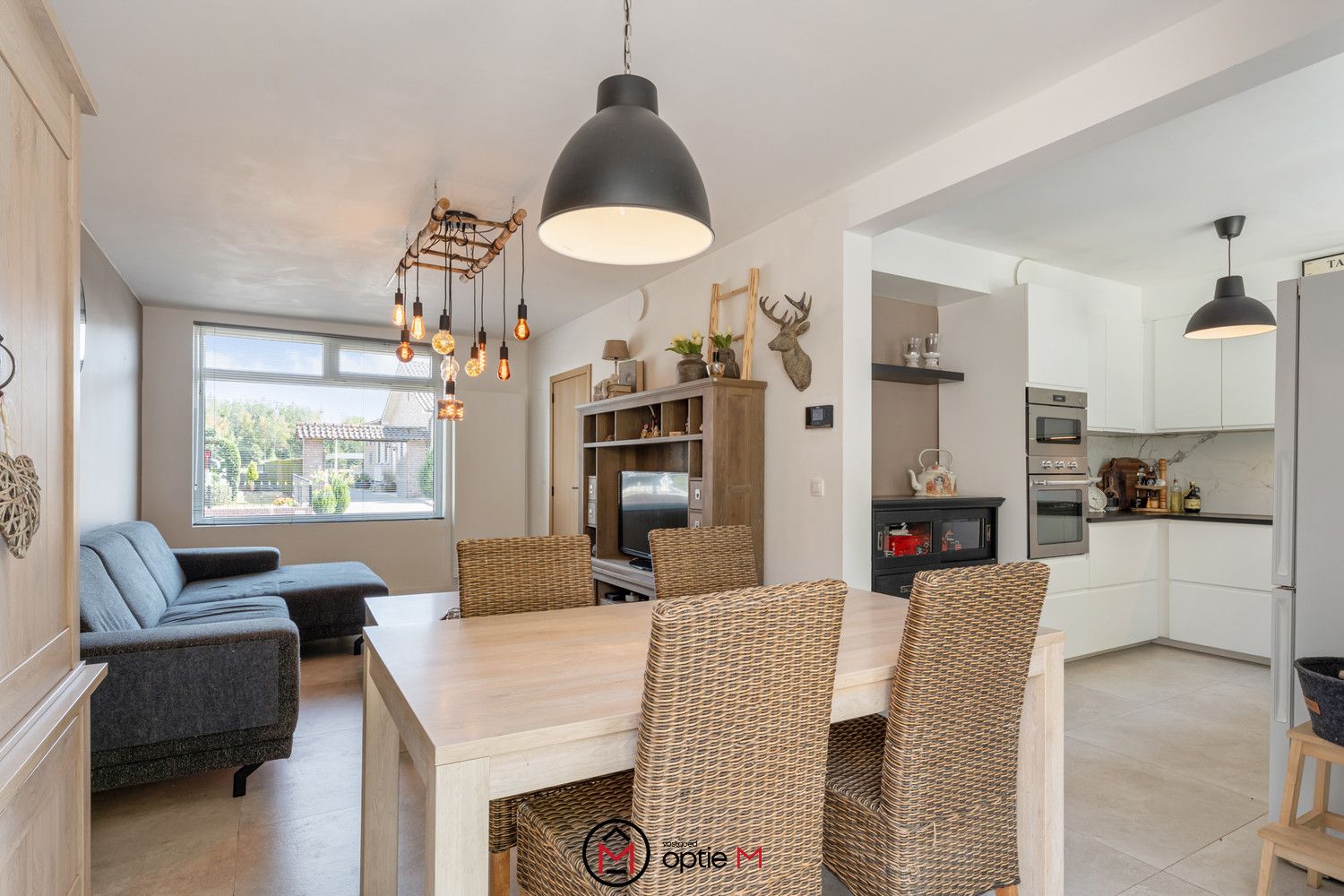 INSTAPKLARE WONING IN BILZEN-HOESELT MET 3 SLAAPKAMERS foto 3