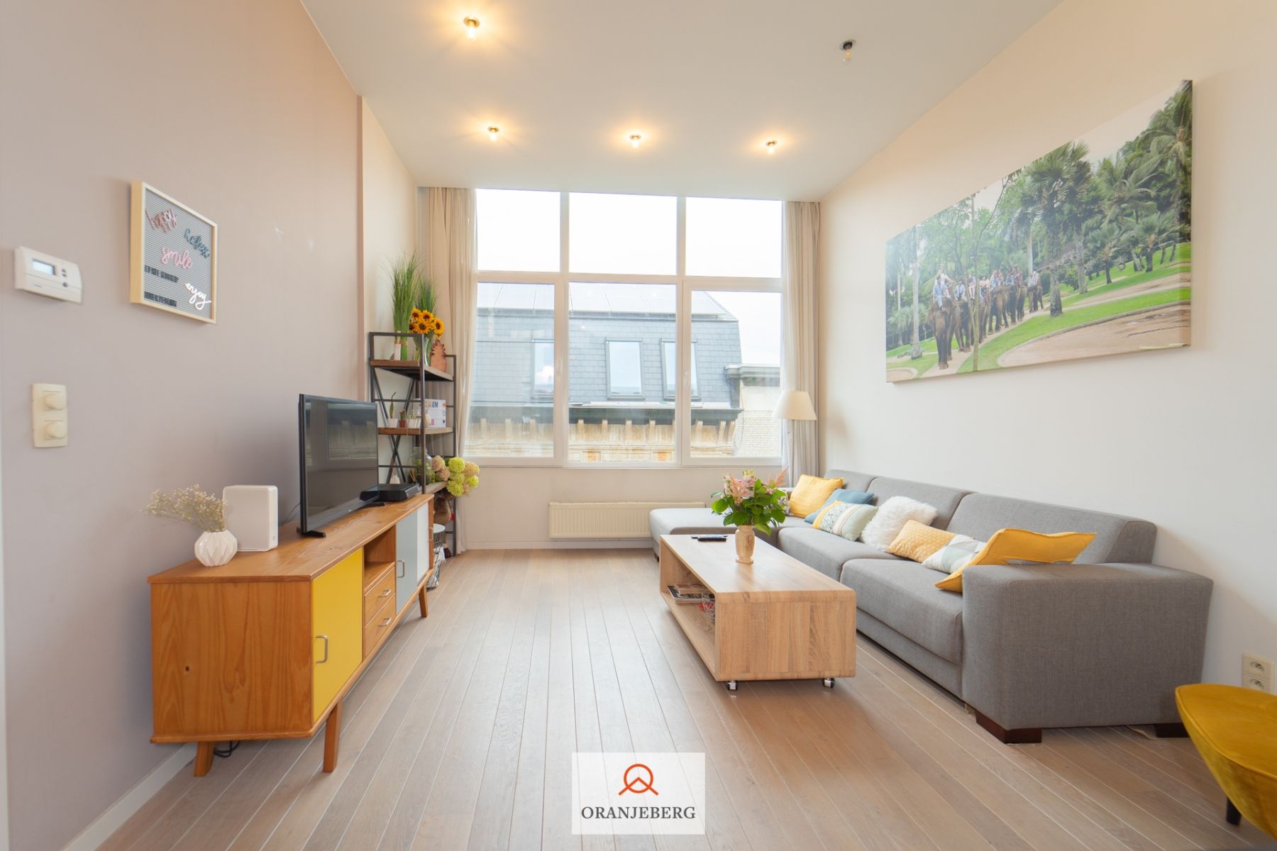Mooi 2 slaapkamerappartement met uniek terras en autostaanplaats aan de Zuid foto {{pictureIndex}}