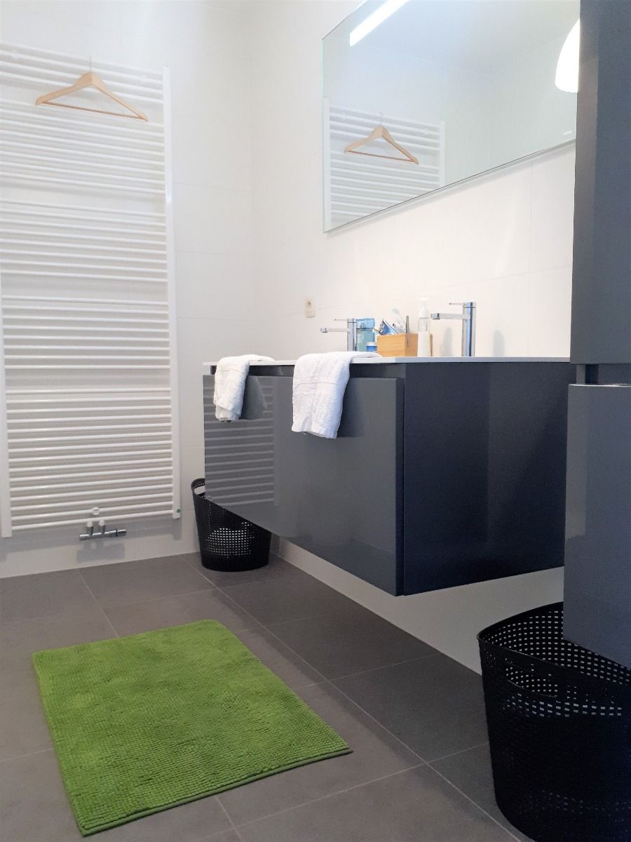 2 slaapkamerappartement met terras en 2 autostaanplaatsen foto 13