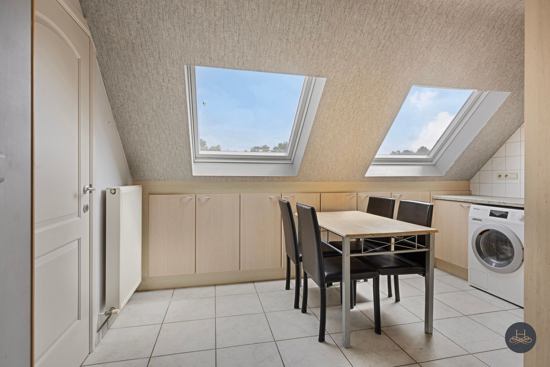 Instapklaar dakappartement met duplex-indeling in hartje Putte foto 8
