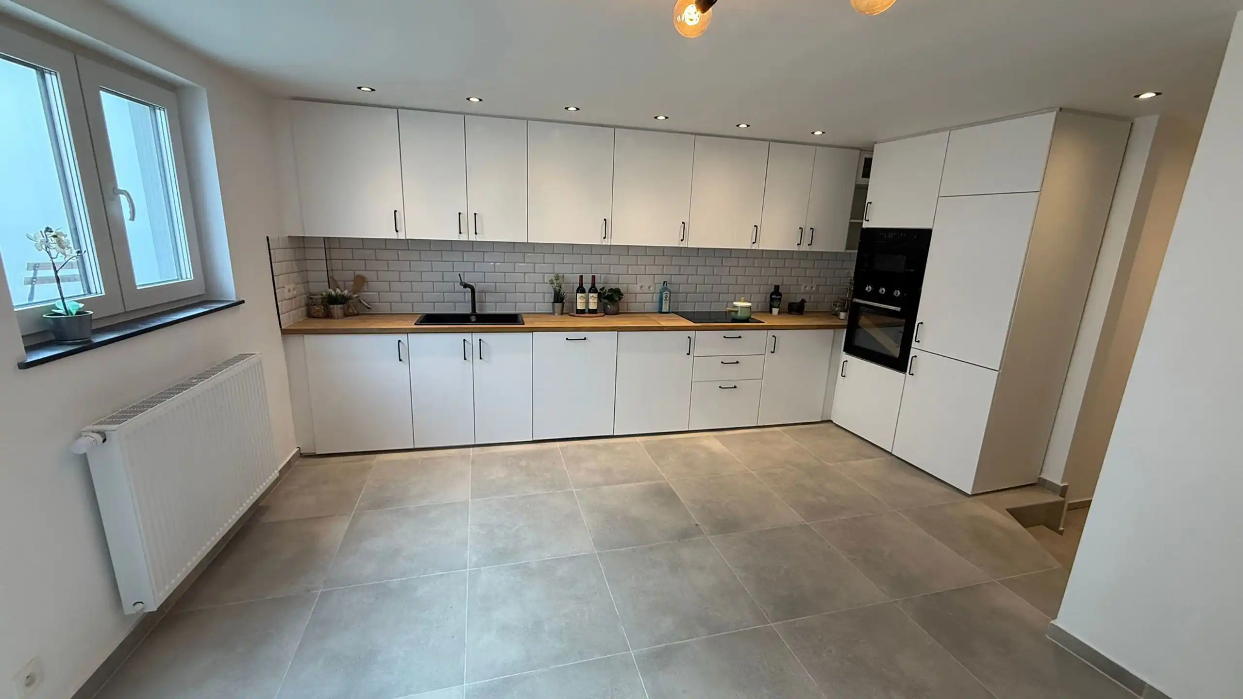 Prachtig gerenoveerde woning (met eventuele handelsruimte) foto 7