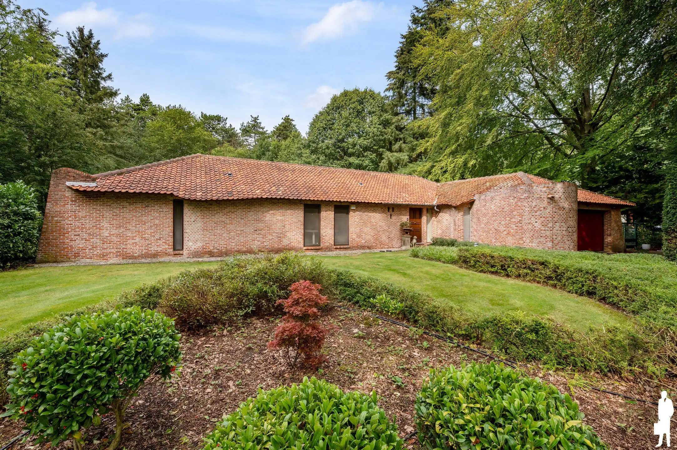 Karaktervolle gelijkvloerse villa op ca. 2.000 m² in zeer rustige, gegeerde en autoluwe wijk Dennendael en dichtbij het natuurgebied foto 54