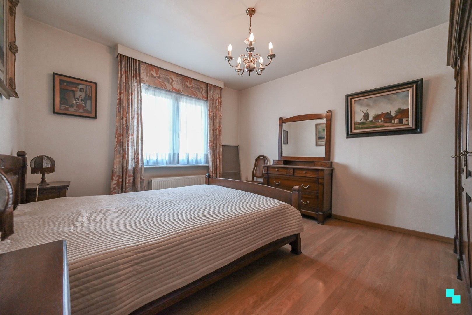 Halfopen bebouwing in hartje Ingelmunster foto 25