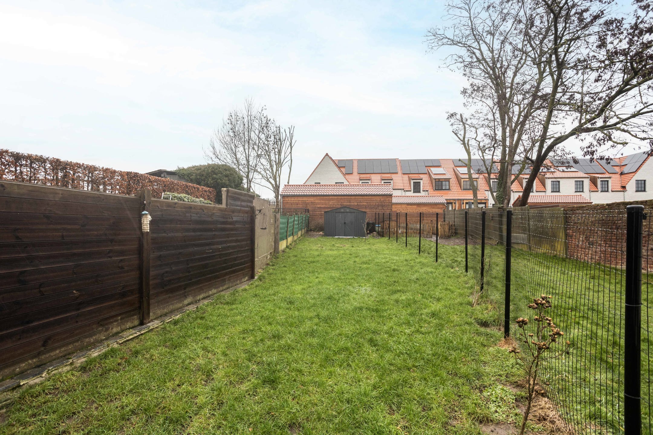 Knap gerenoveerde woning op een goeie locatie foto 19