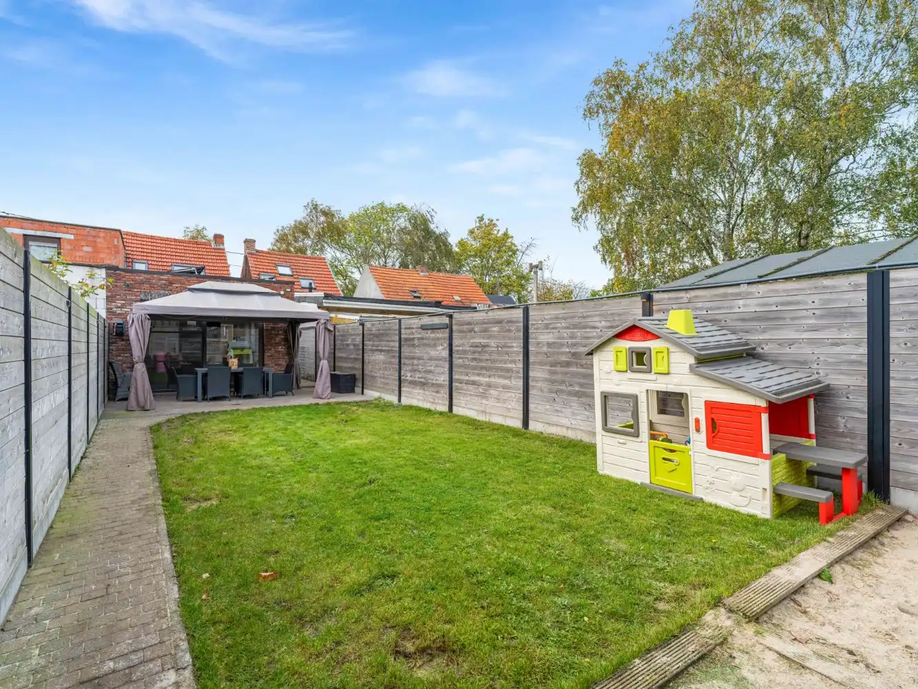 Instapklare woning met 2 slpk., garage en tuin foto 20