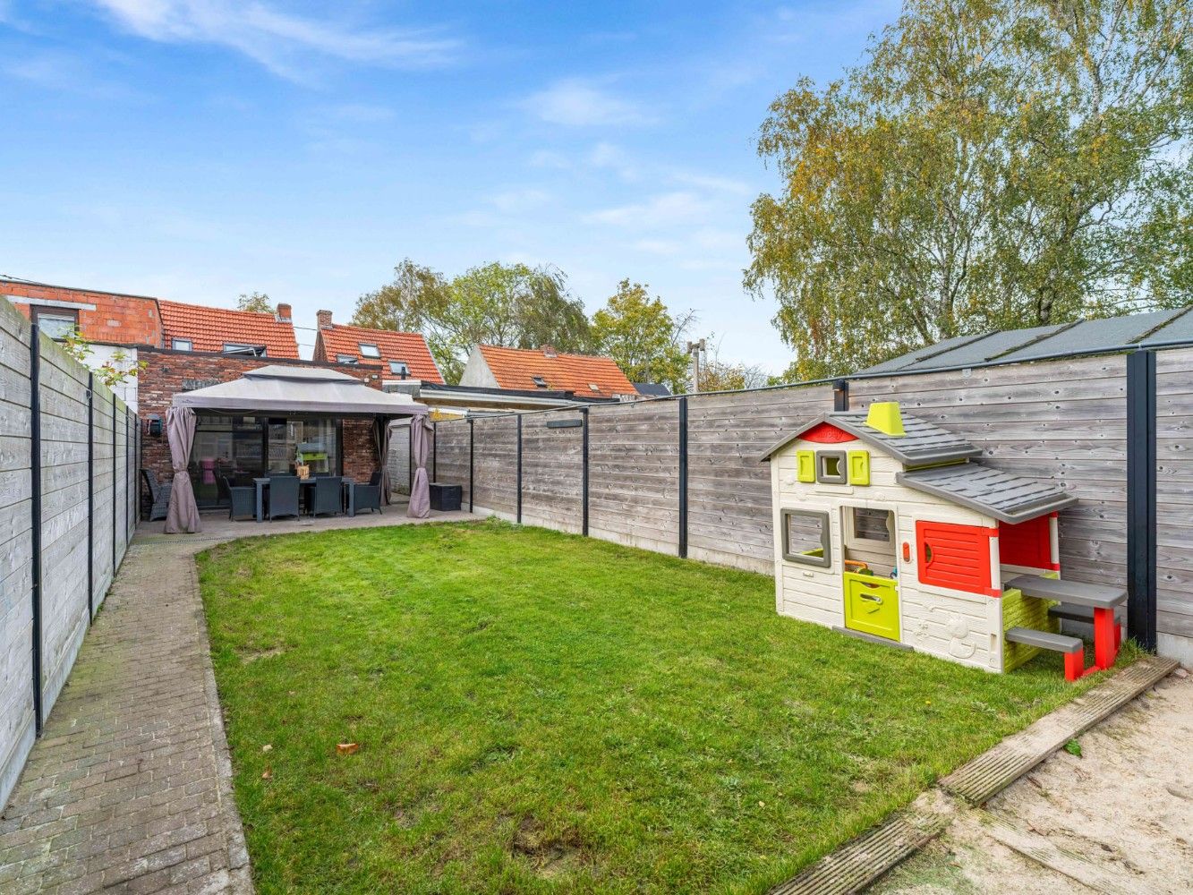 Instapklare woning met 2 slpk., garage en tuin foto 20