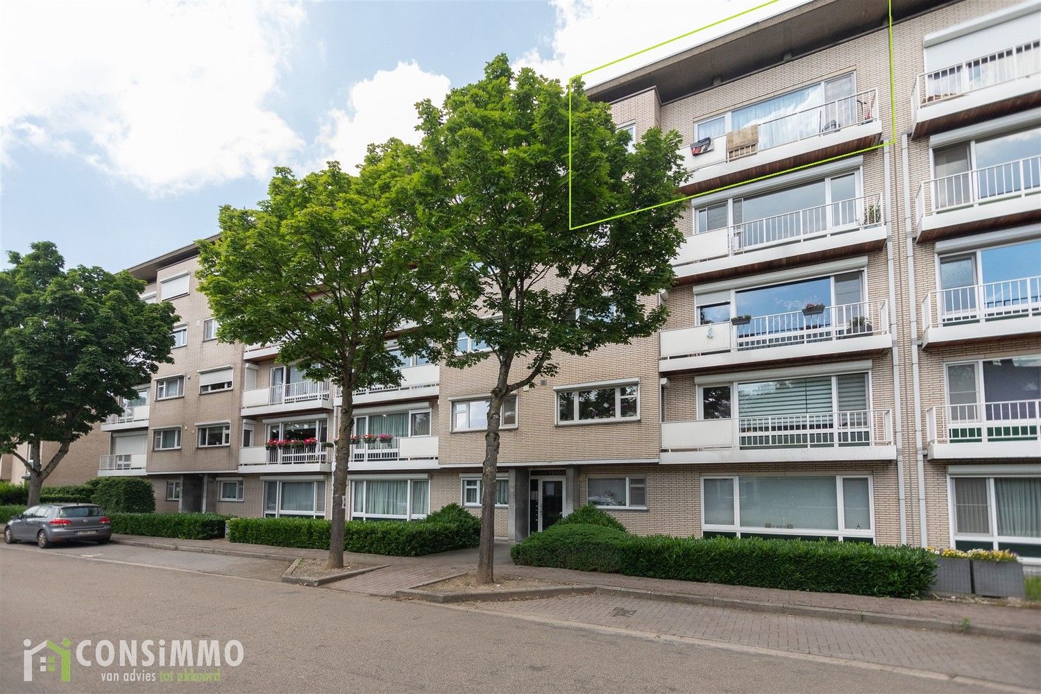 Instapklaar appartement met 3 slaapkamers in Genk! foto {{pictureIndex}}