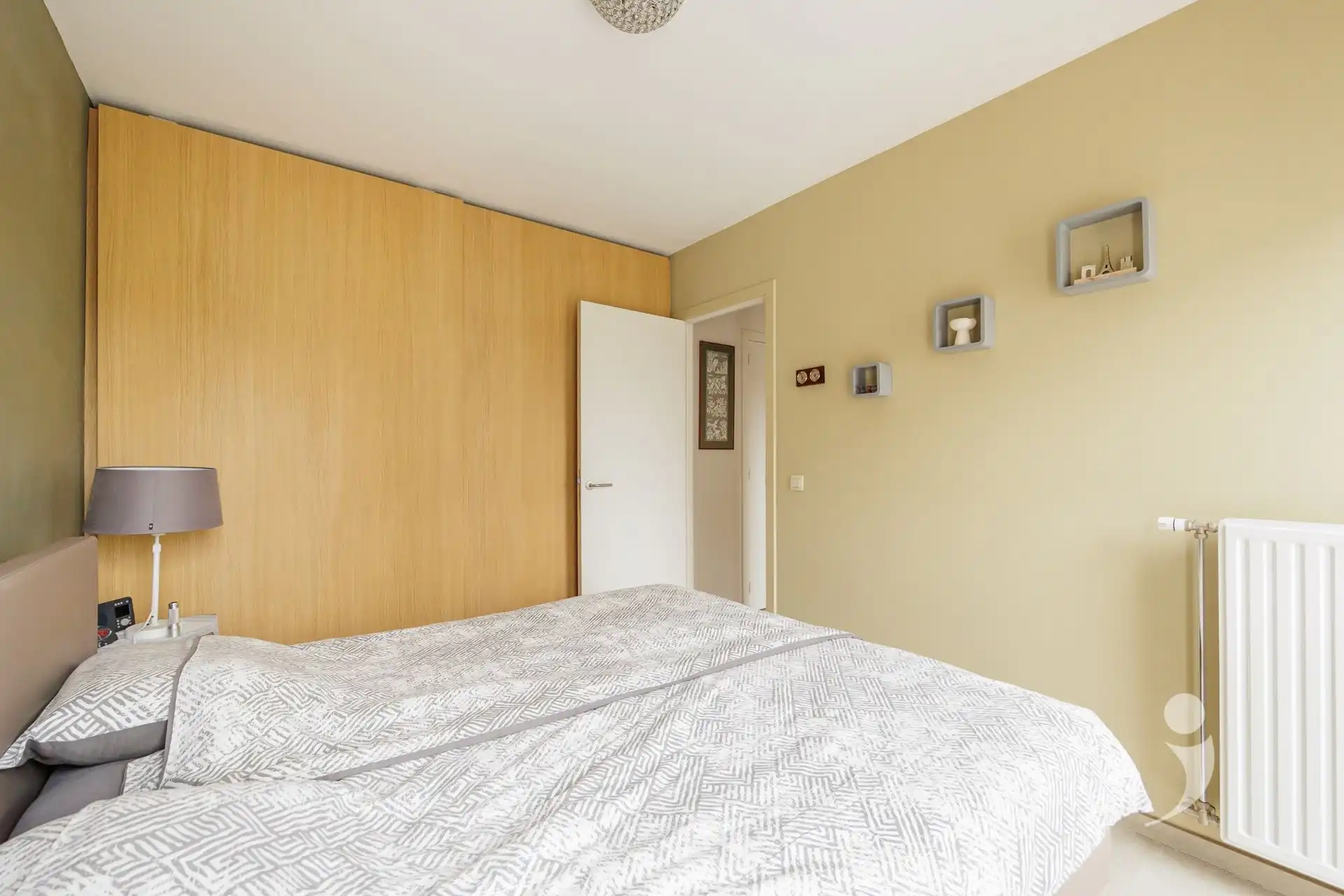 Recent appartement met 2 slaapkamers, parkeerplaats en kelderberging foto 5