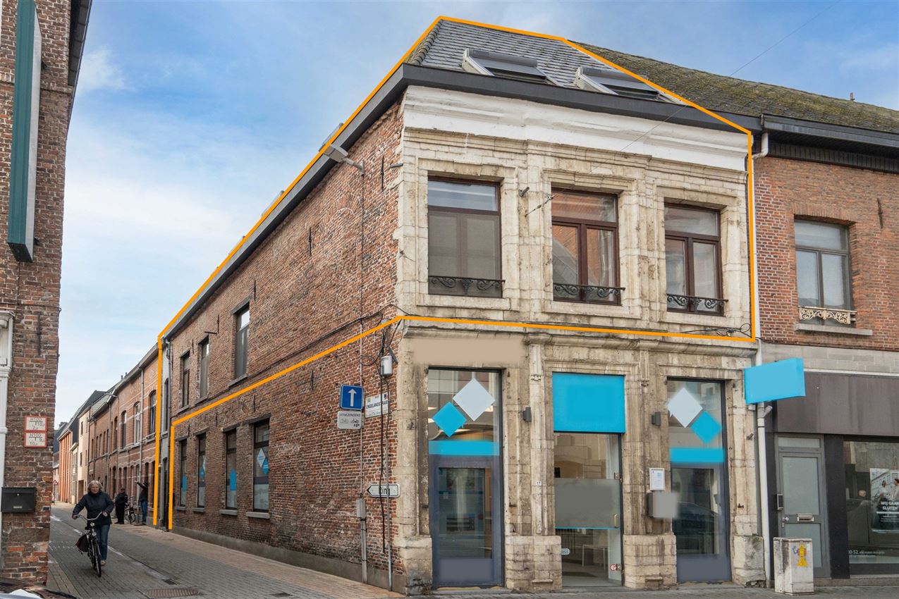 Opbrengsteigendom 2 appartementen foto {{pictureIndex}}