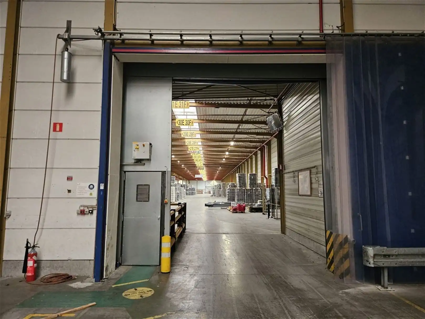 Fabrieksgebouw te Komen foto 29