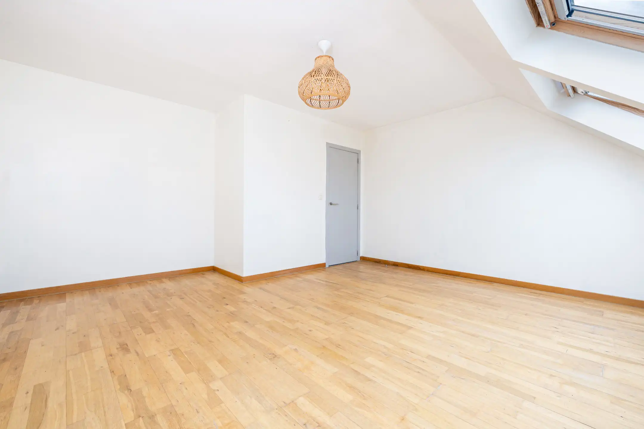 Appartement met 2 slaapkamers + P foto 7