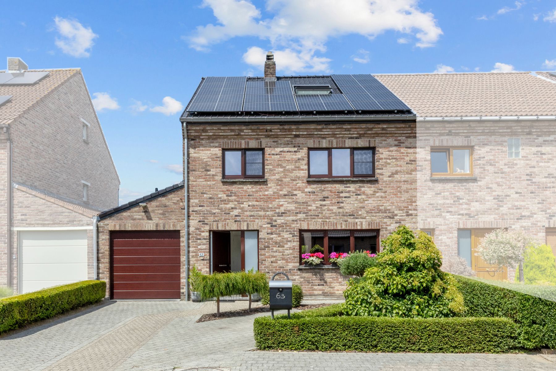 Hoofdfoto van de publicatie: Charmante, instapklare, woning in residentiële wijk
