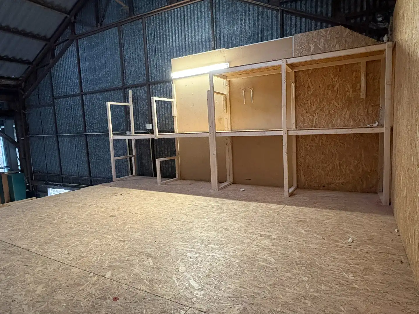 Loods 80m² te huur in Kuurne foto 3