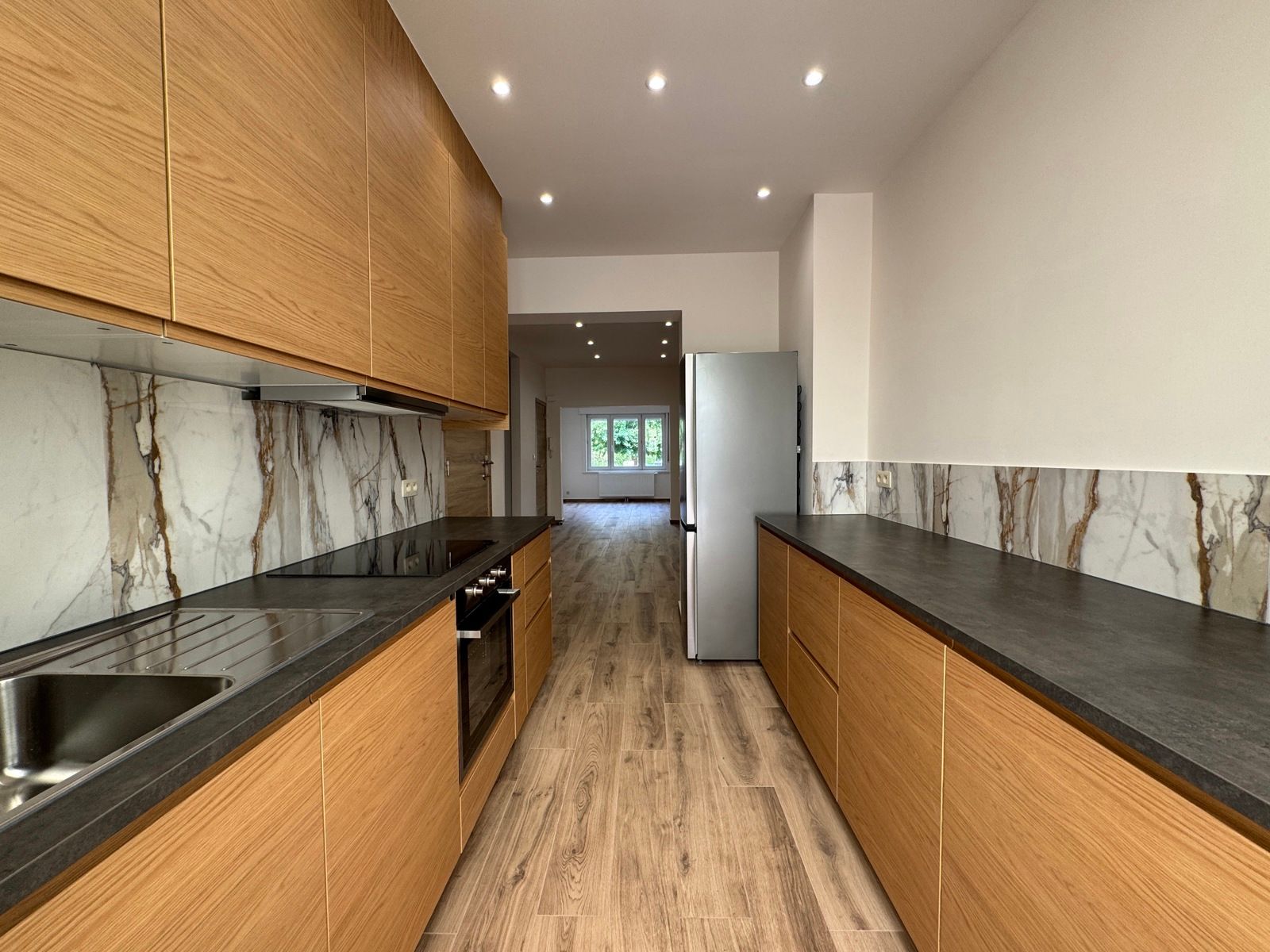 Rustig gelegen gelijkvloers-appartement met tuin foto 7