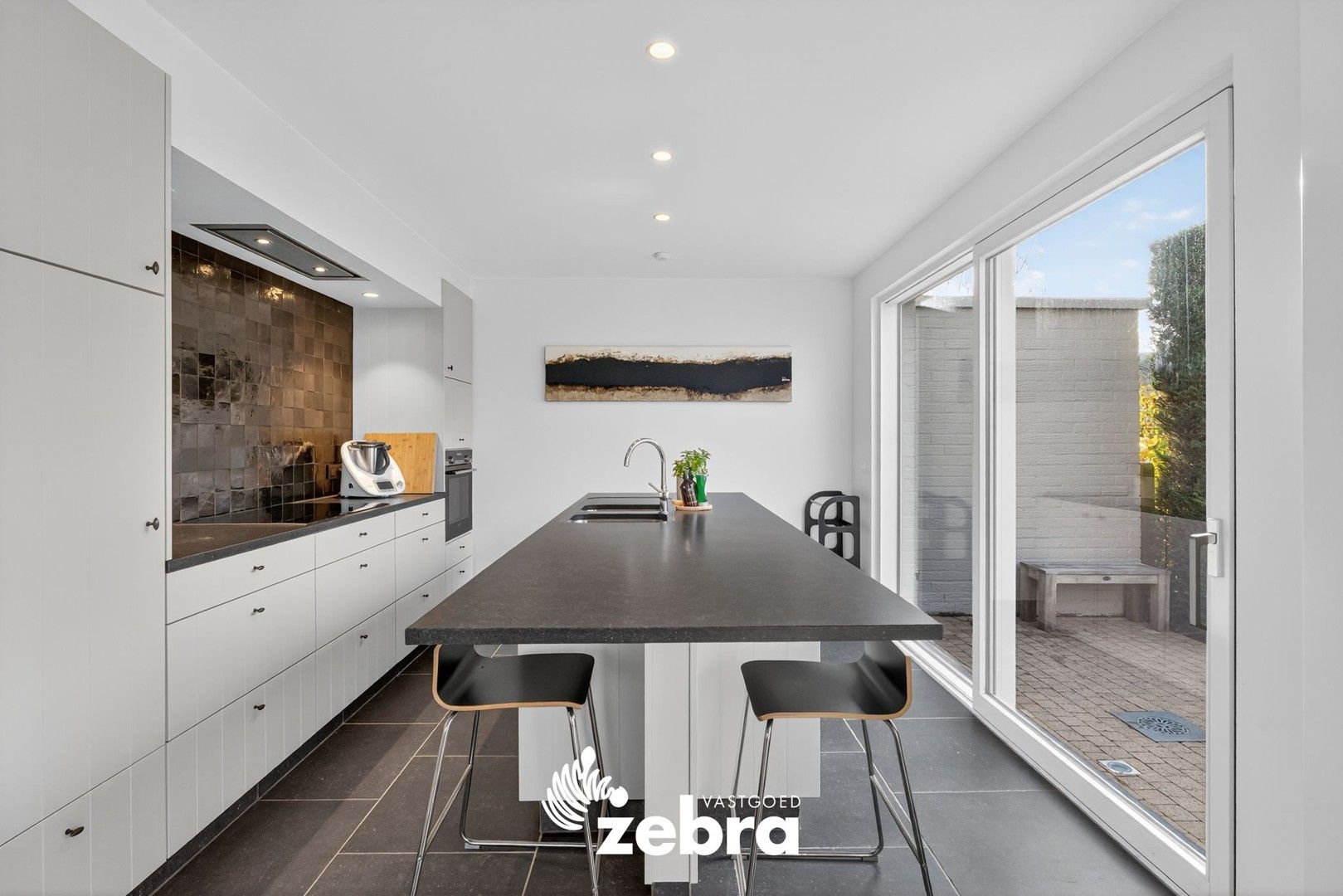 Energiezuinige halfopen bebouwing met zuidwestgerichte tuin te Kortrijk (Marke)! foto 7